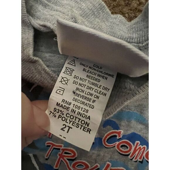 Kid U Not “Here Comes Trouble” Shark Outerbanks, NC Shirt Toddler 2T - Picture 4 of 5